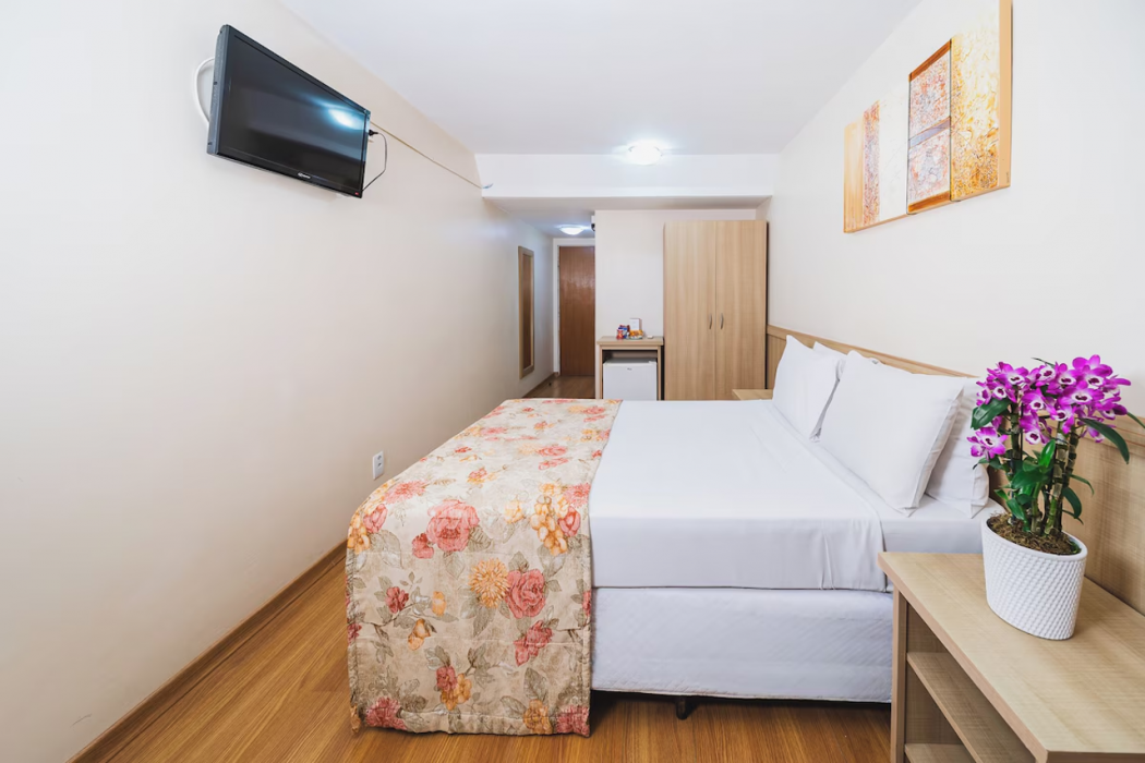 Hotel Golden Park Curitiba by Nacional Inn 26/97