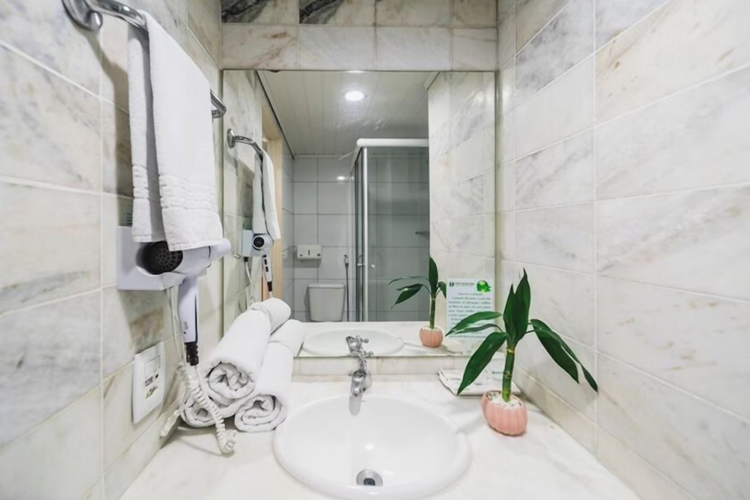 Hotel Golden Park Curitiba by Nacional Inn 46/97