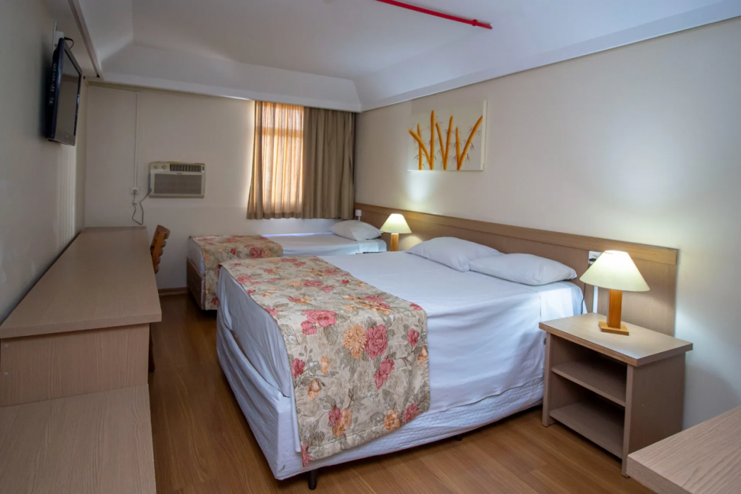 Hotel Golden Park Curitiba by Nacional Inn 37/97