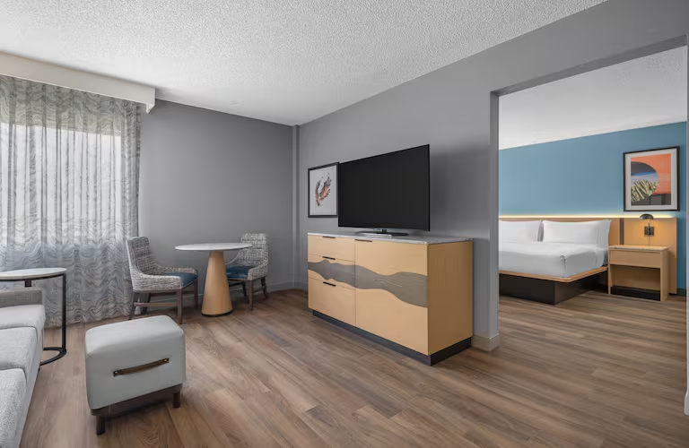 DoubleTree by Hilton Phoenix Midtown 12/50