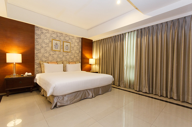 SLV Business Hotel 10/56