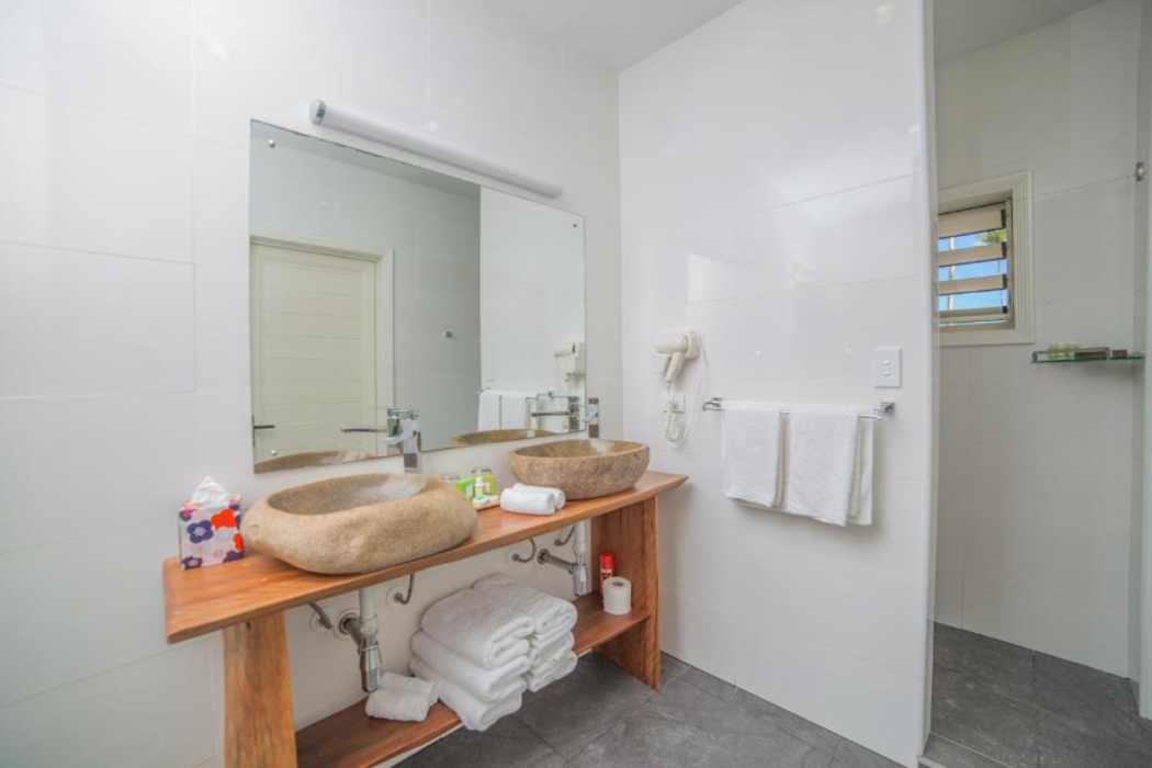 Room at Saletoga Sands Resort And Spa, MATATUFU