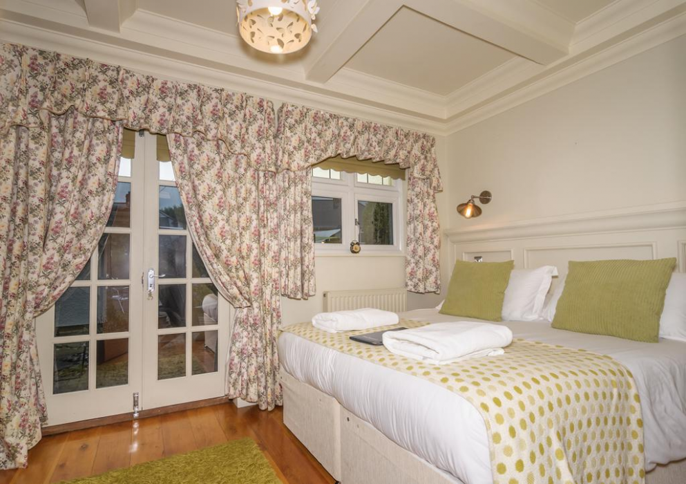 Bradleigh Lodge 21/74