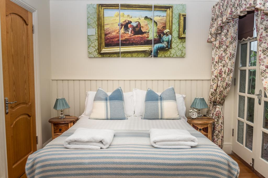 Bradleigh Lodge 24/74