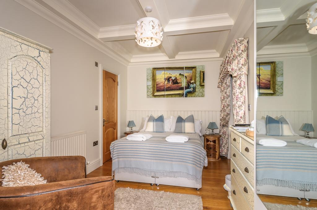 Bradleigh Lodge 23/74