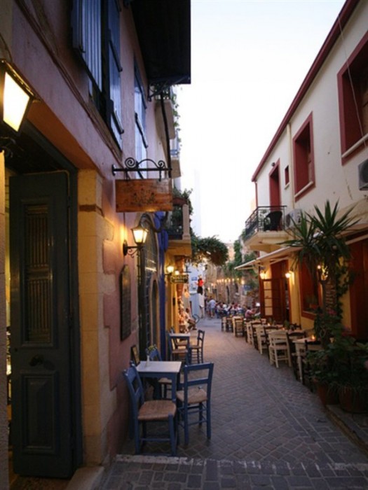 Nostos Hotel 51/81