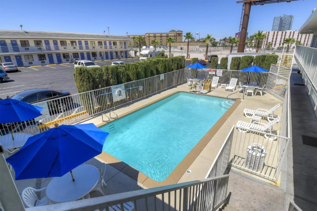 Motel 6 Las Vegas - I- 15 Stadium 15/17
