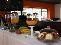 Heathrow Inn 14/56