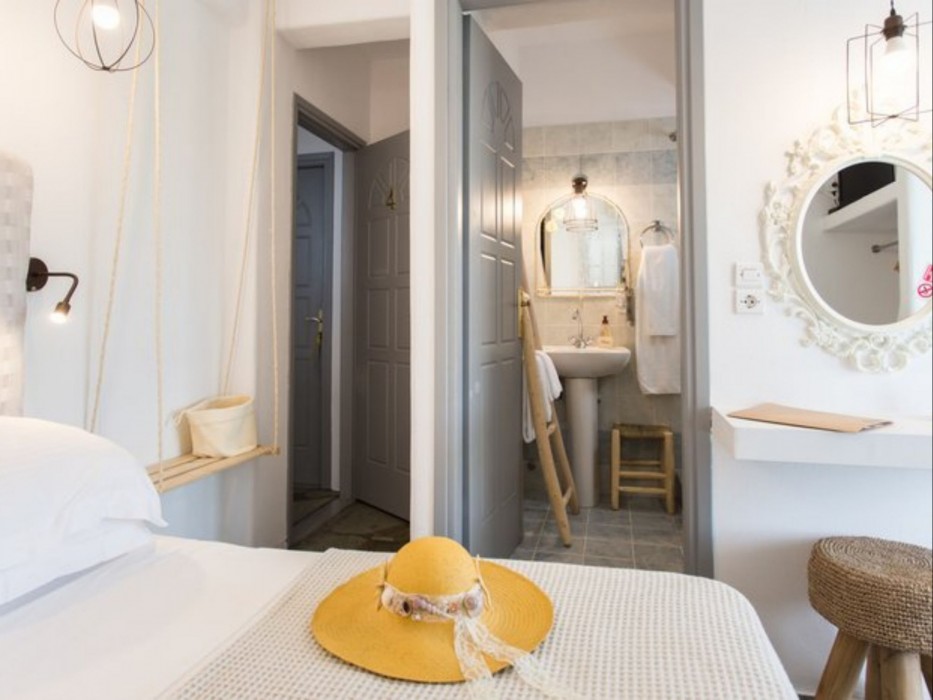 Evi Rooms 49/89