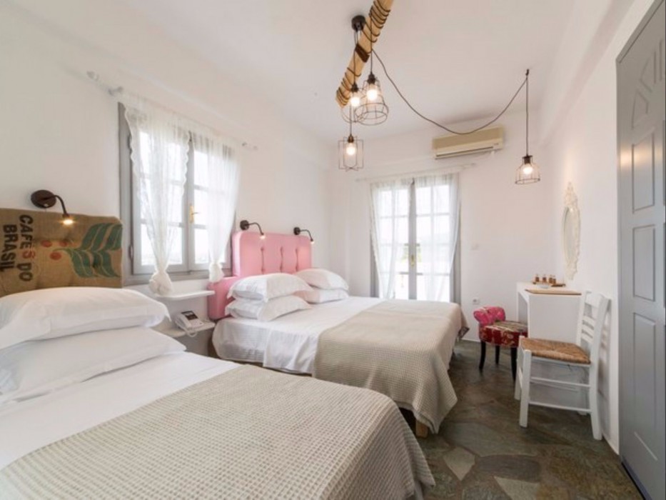 Evi Rooms 51/89