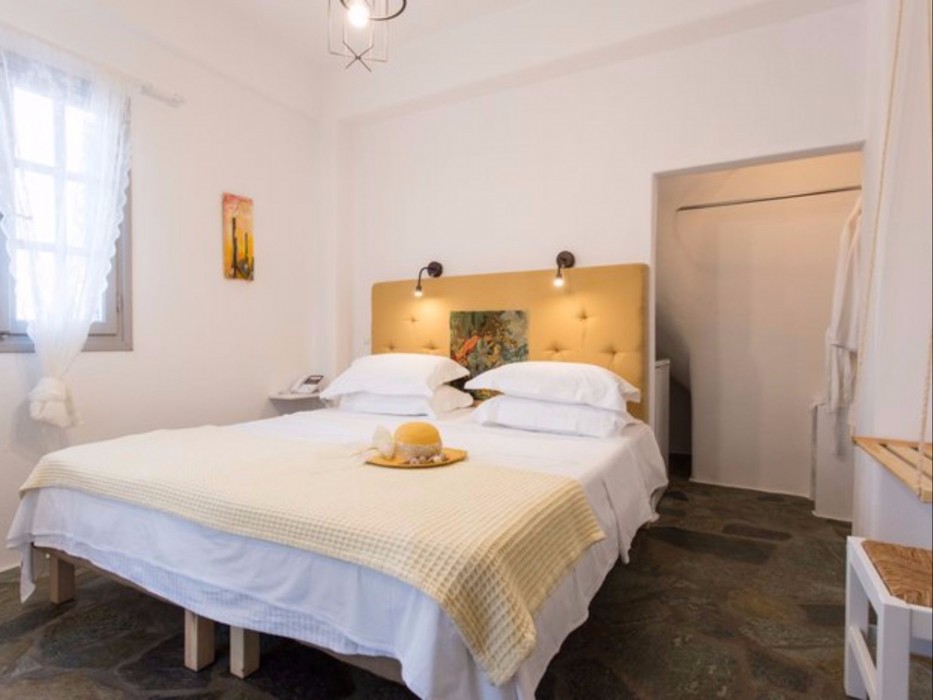 Evi Rooms 25/89