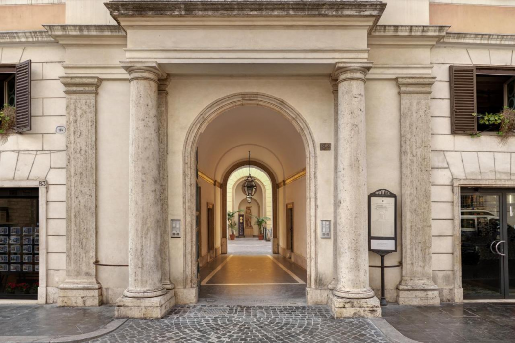 Borghese Contemporary hotel photo1