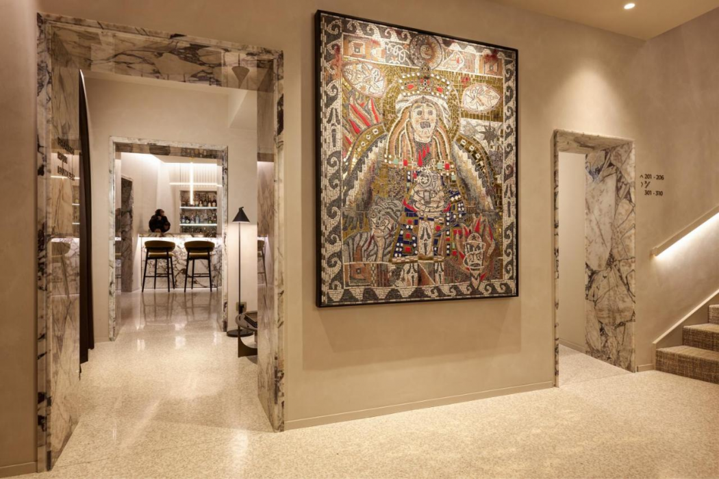 Borghese Contemporary hotel 5/26