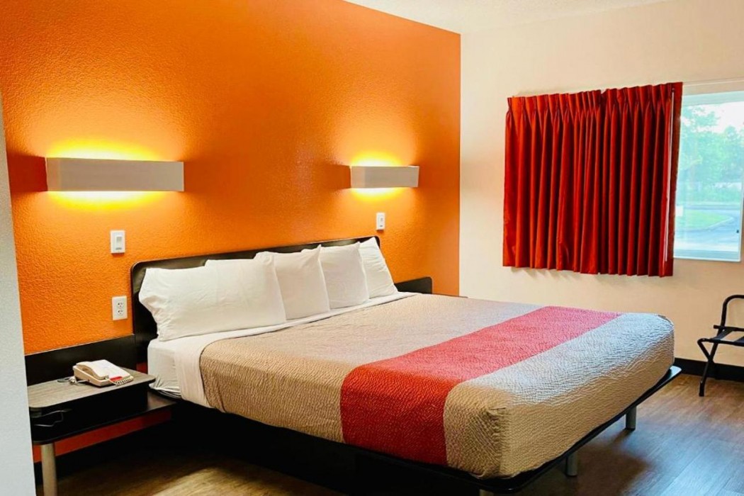 Motel6 Springfield, IL 19/50