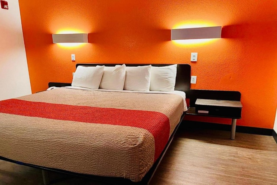 Motel6 Springfield, IL 17/50