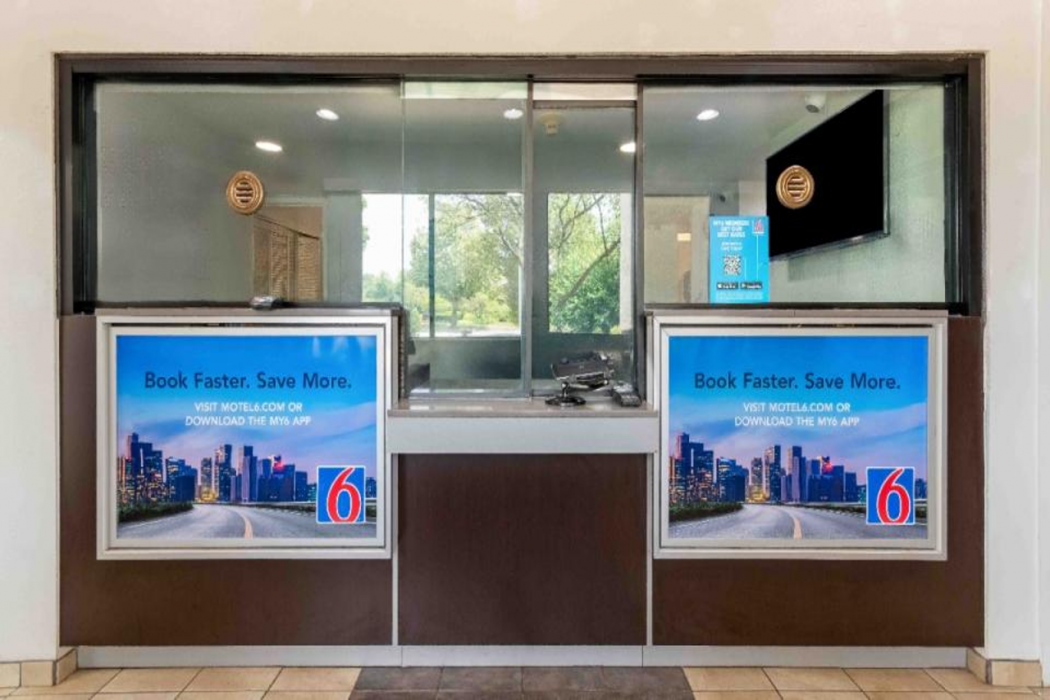 Motel6 Rolling Meadows, IL - Chicago Northwest 7/69