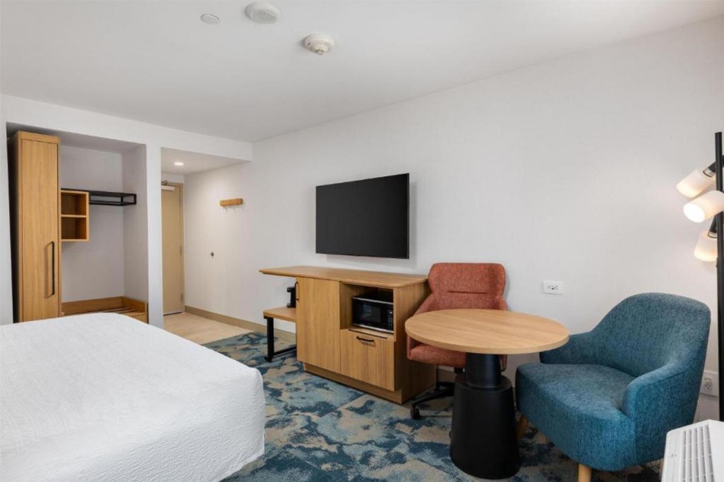 Hampton Inn & Suites San Diego SeaWorld 10/31