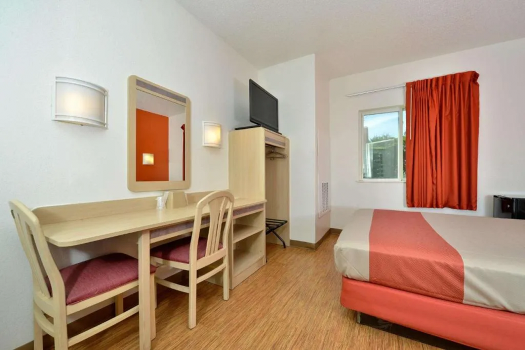 Motel6 McKinney, TX - North 12/34