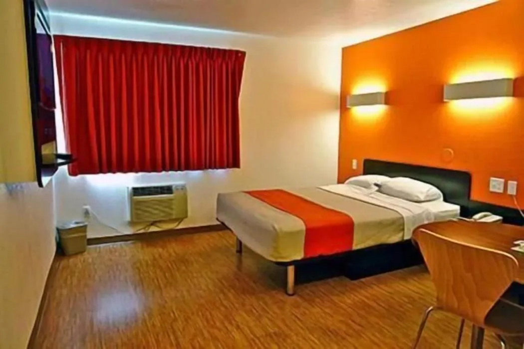 Motel6 McKinney, TX - North 14/34