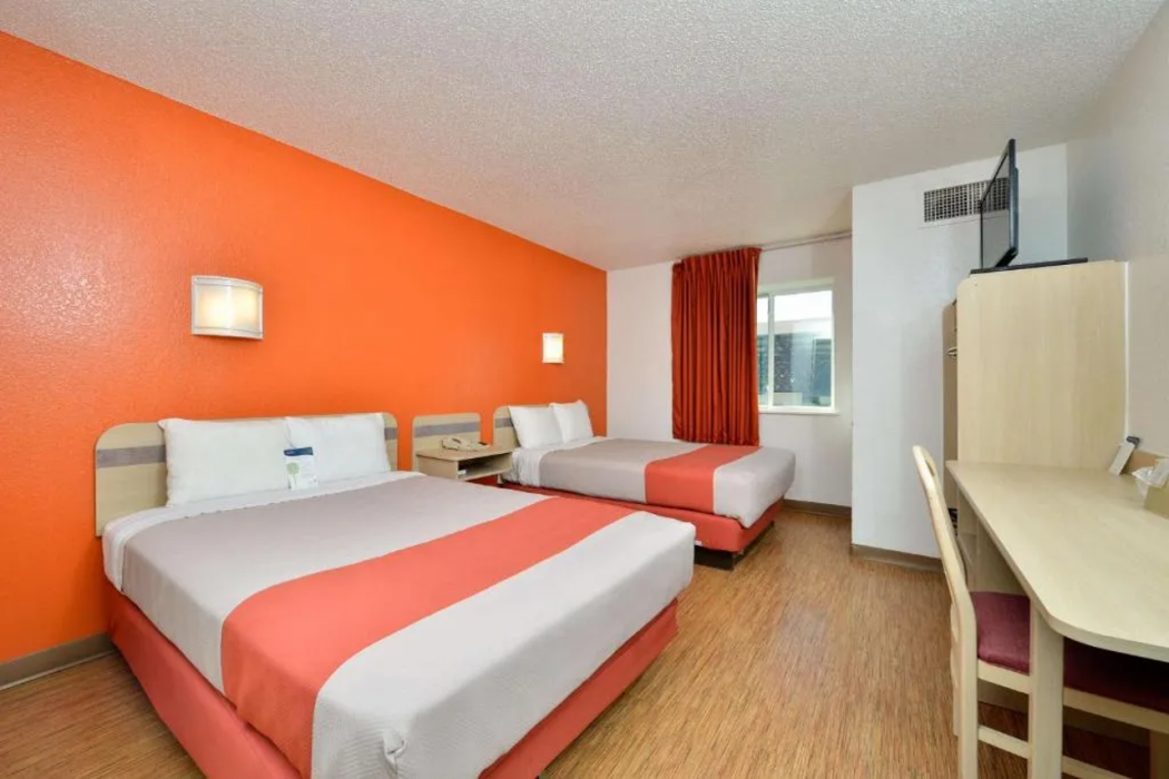 Motel6 McKinney, TX - North 13/34