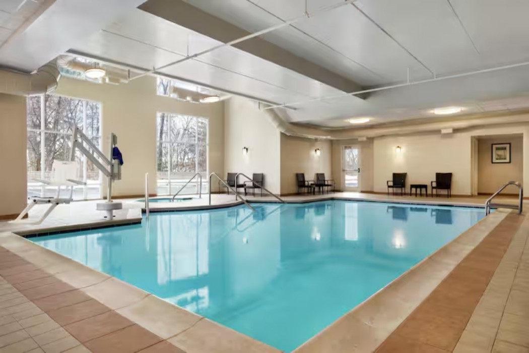 Hampton Inn & Suites Poughkeepsie 46/54