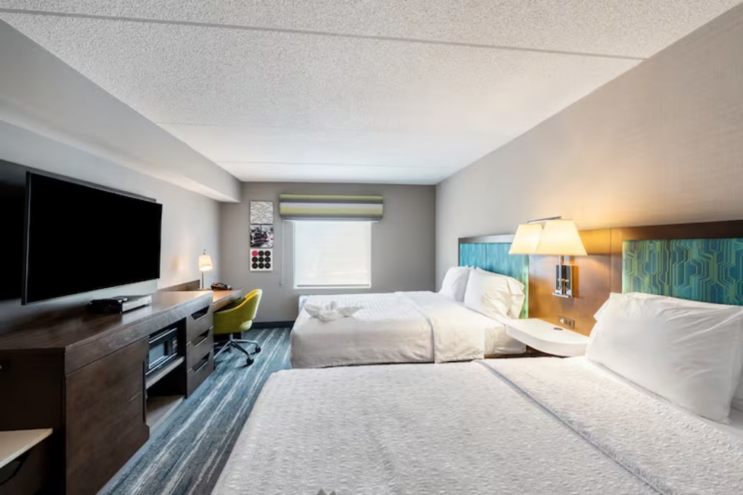 Hampton Inn & Suites Poughkeepsie 30/54