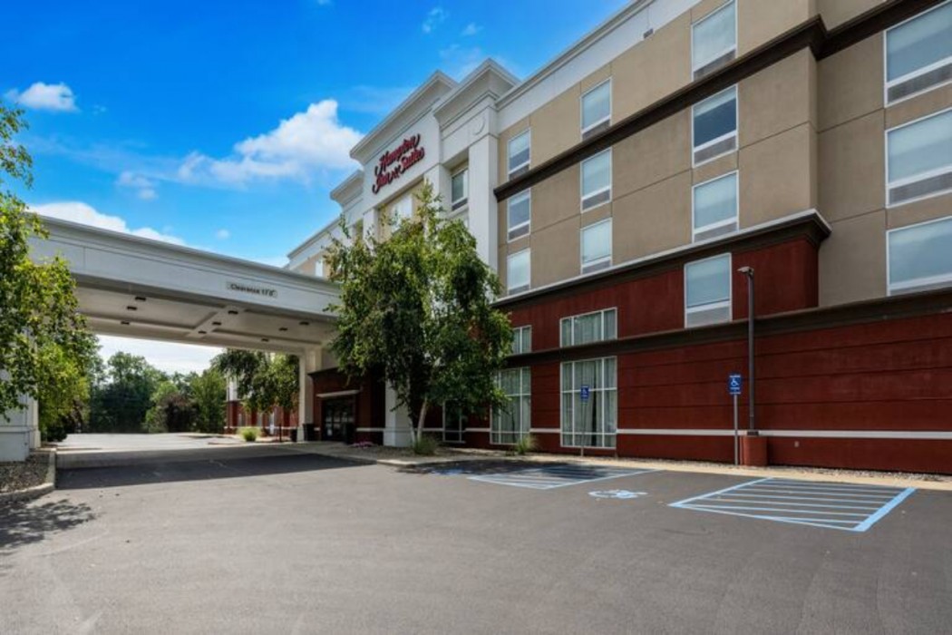 Hampton Inn & Suites Poughkeepsie 2/54