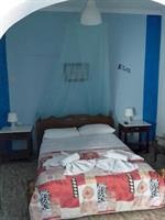 Hotel Thirasia 64/98