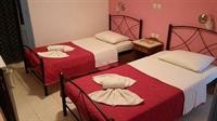 Hotel Thirasia 34/98