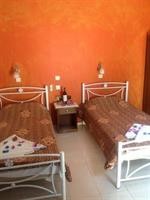 Hotel Thirasia 30/98
