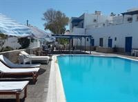 Hotel Thirasia 56/98