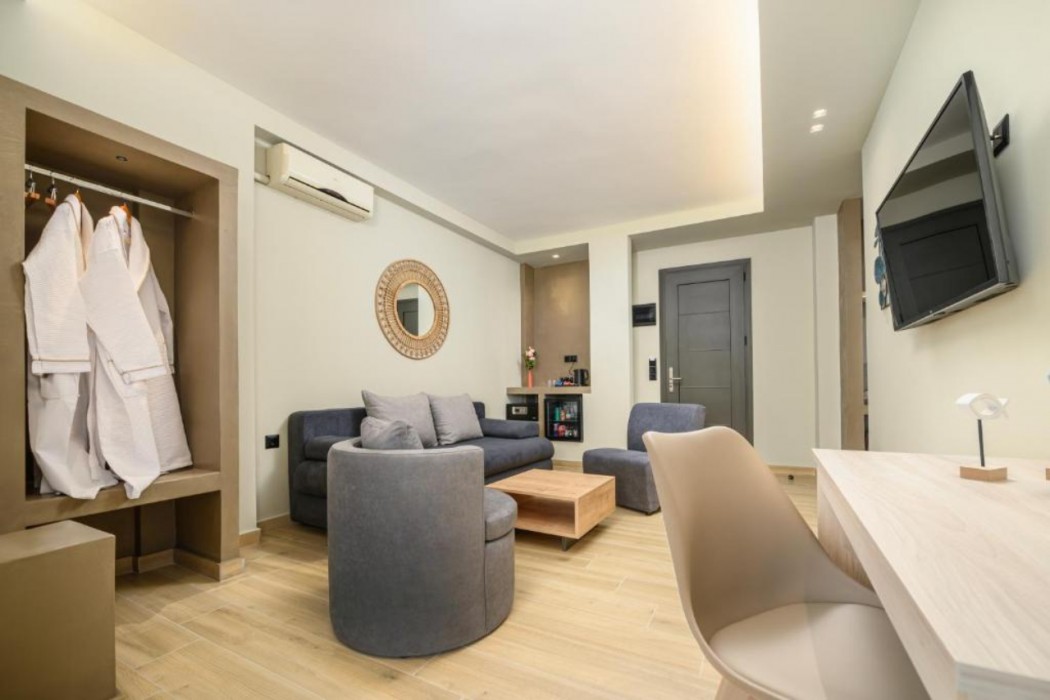 Nicolas Grand Suites 37/63