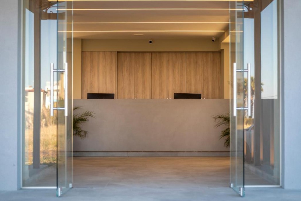 Nicolas Grand Suites 11/63