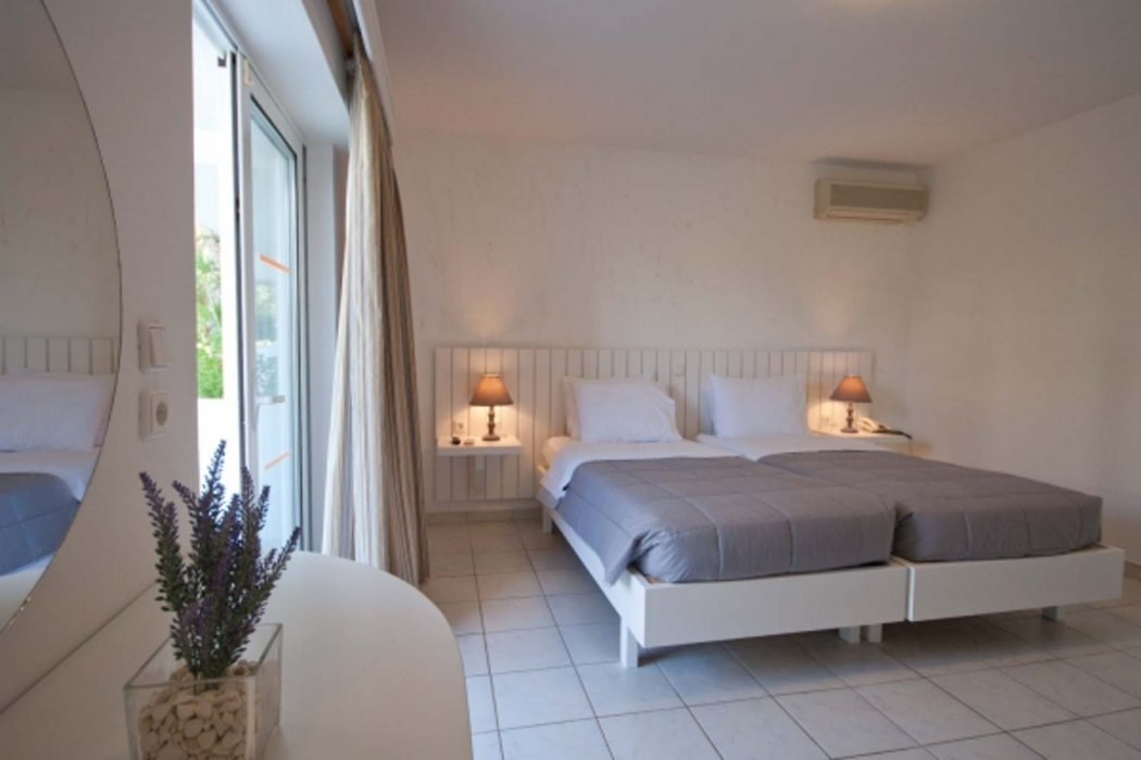 Irina Beach Hotel 16/68