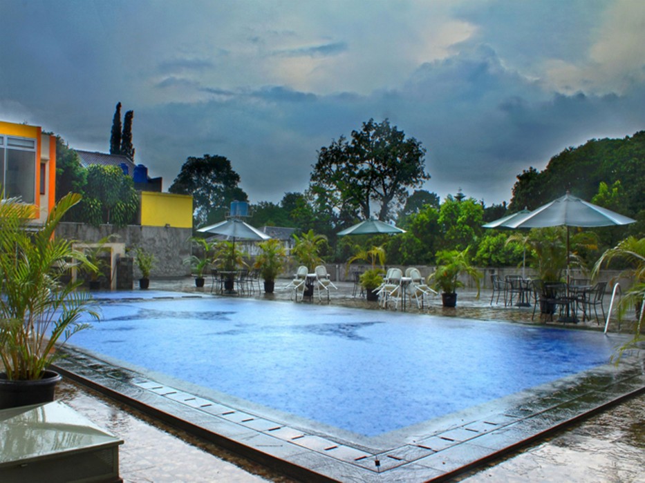 Collection O 295 Grha Ciumbuleuit Guest House 18/49