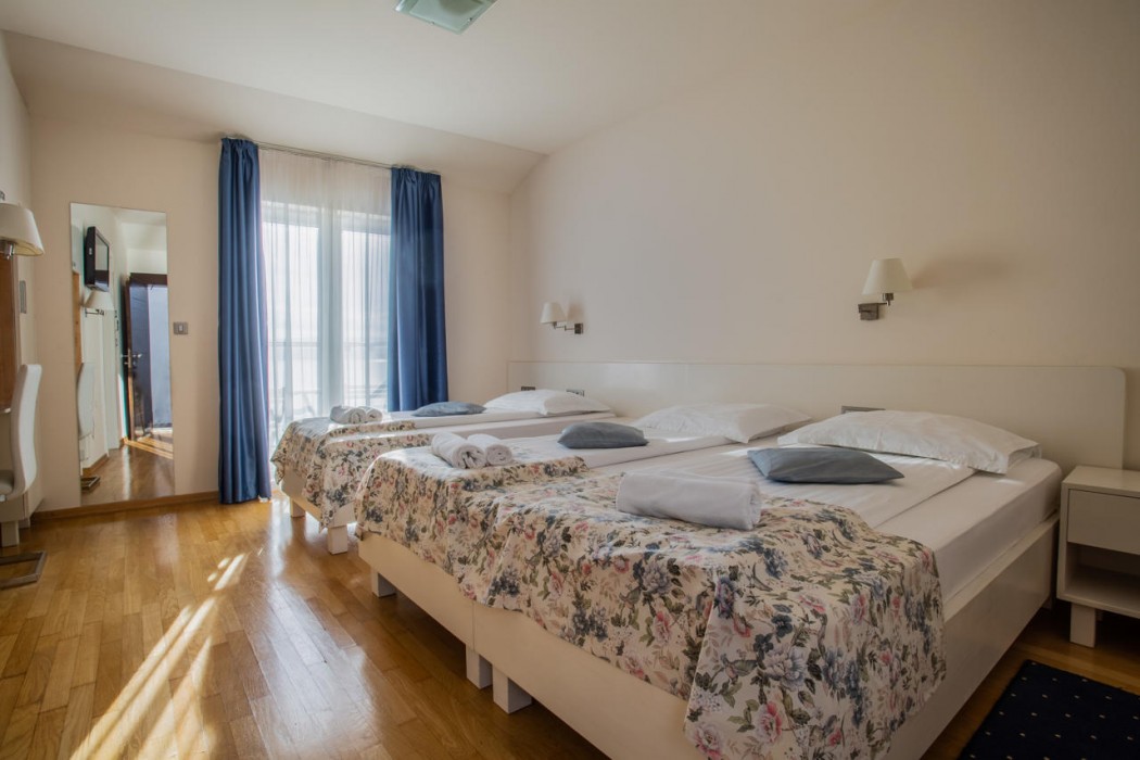 Hotel Pleter 15/77