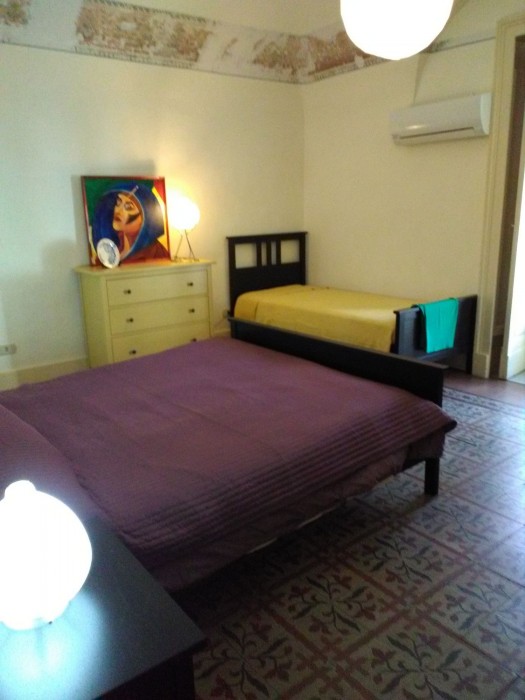 Ivana B&amp;B 24/76