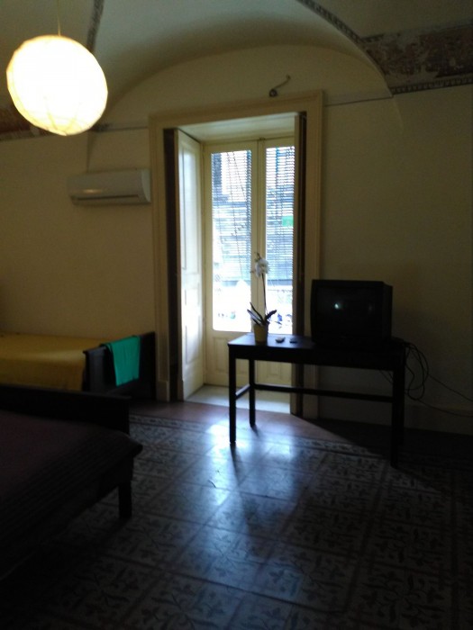 Ivana B&amp;B 37/76