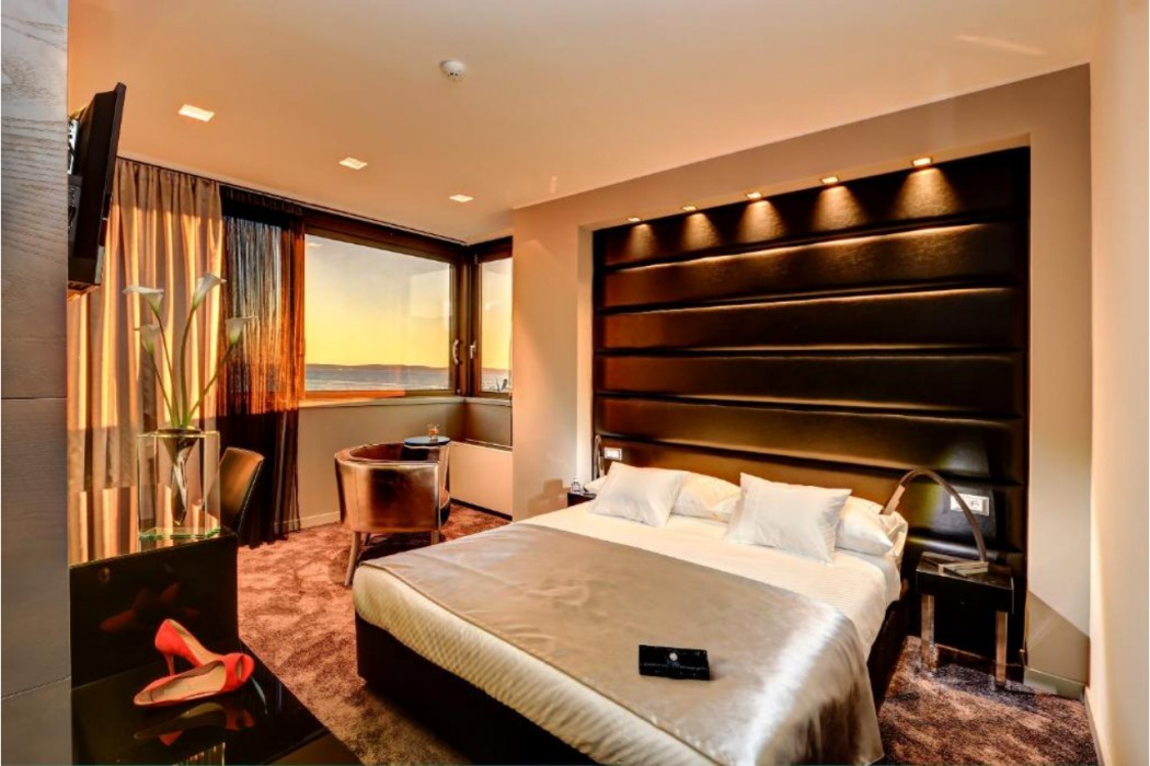 The View Luxury Rooms 6/71