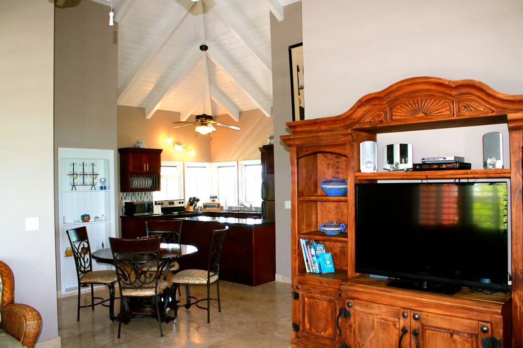 Neptune Villas 24/74