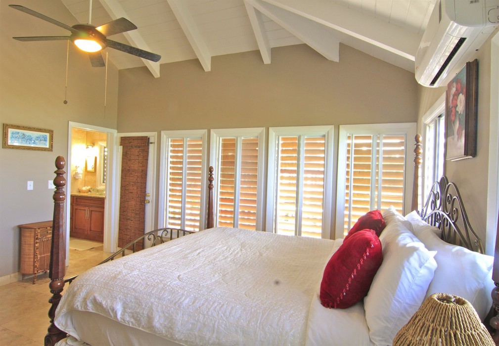 Neptune Villas 34/74
