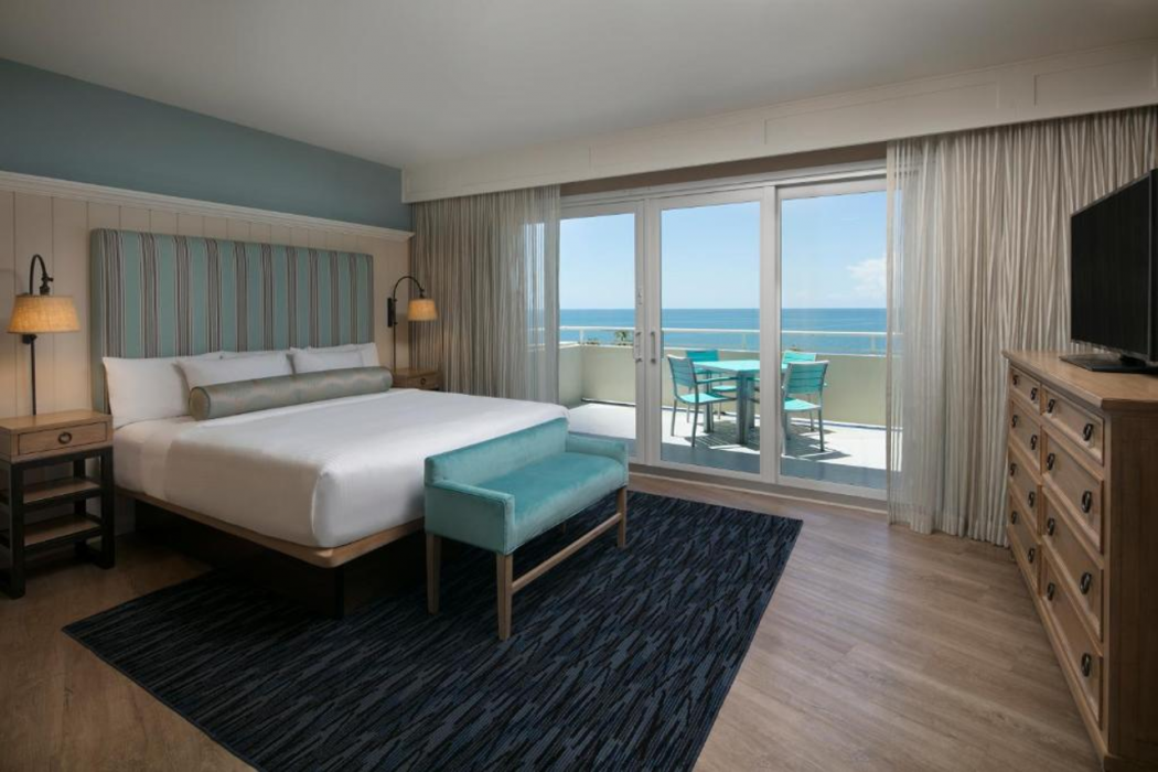 Edgewater Beach Hotel 8/64