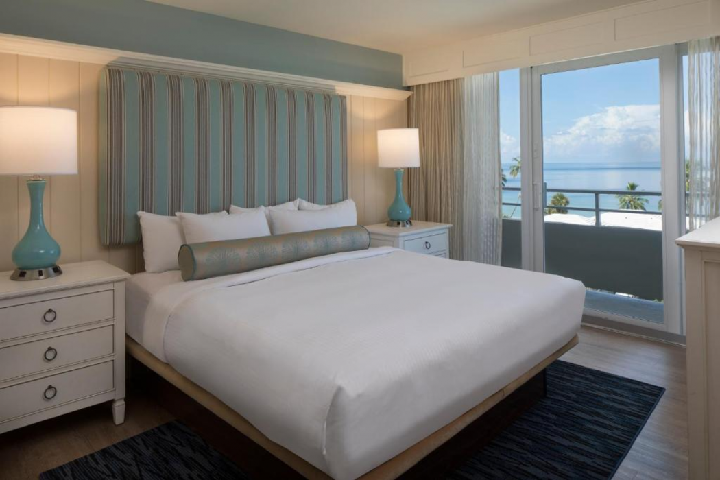 Edgewater Beach Hotel 10/64