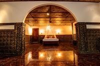 Le Grand Palais Boutique Hotel 50/100