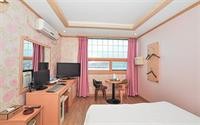 Ritz Motel & Pension 35/71