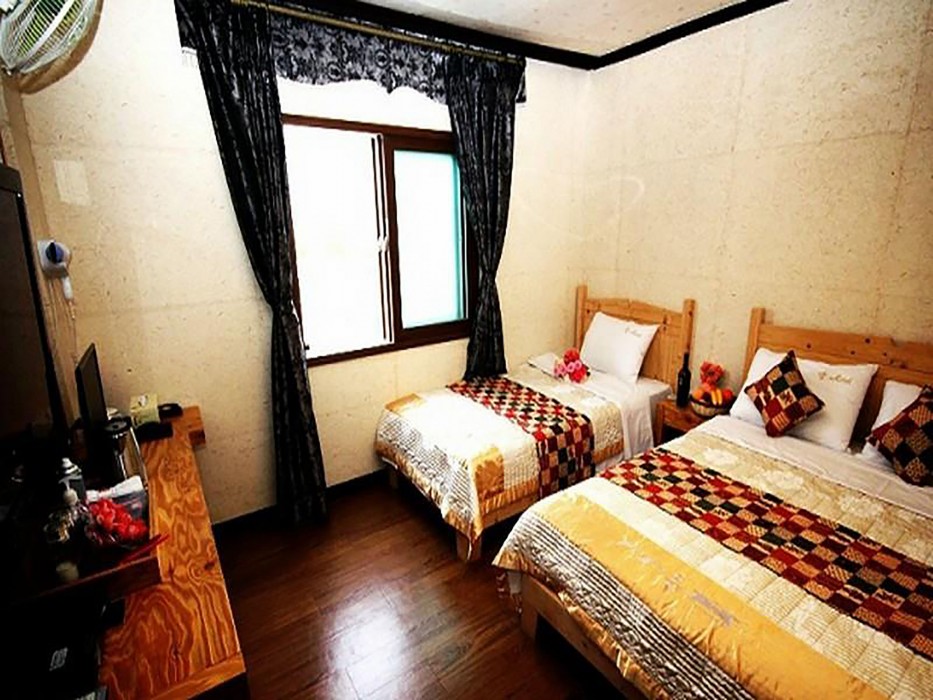 Gung Tourist Hotel 28/52
