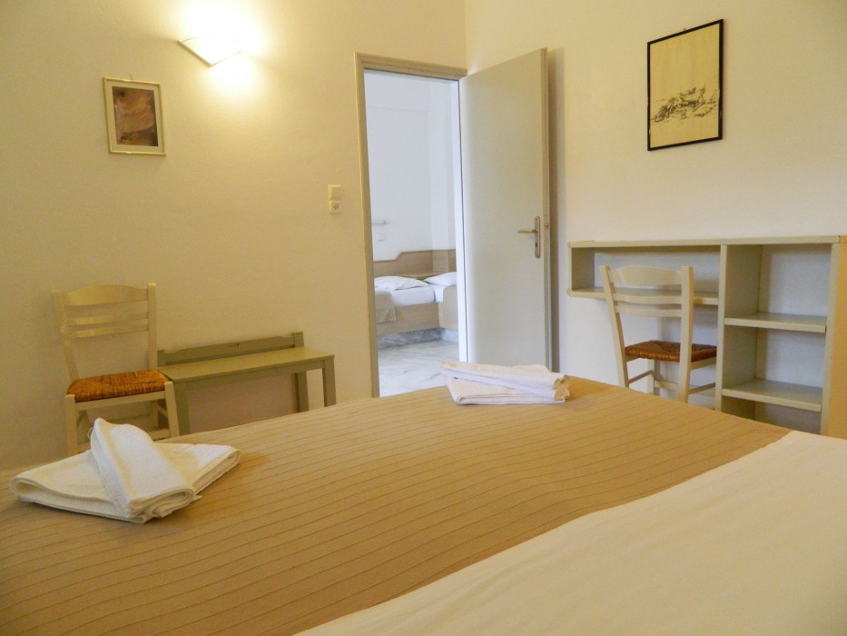 Sunset View Hotel &amp; Apartments 24/100