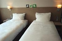 CS Avenue Hotel 37/75