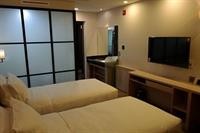 CS Avenue Hotel 36/75