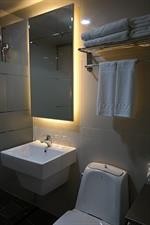CS Avenue Hotel 48/75